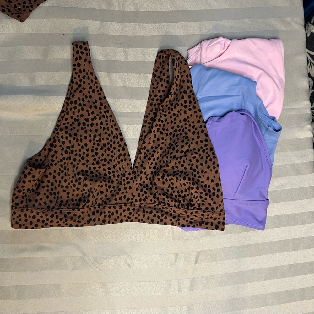 Lot of 5 old navy yoga bras
